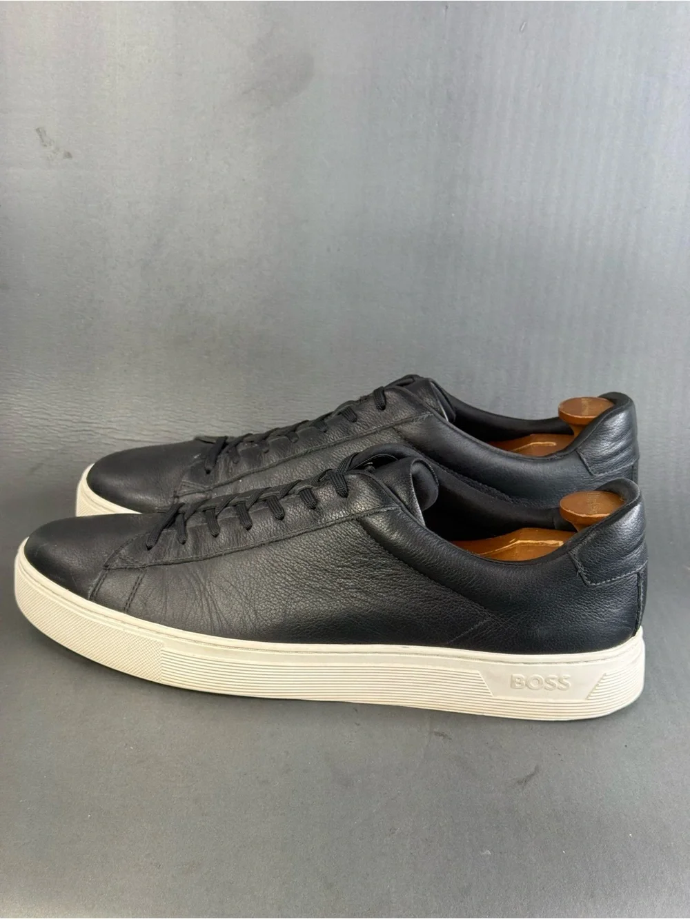 Hugo Boss gently used